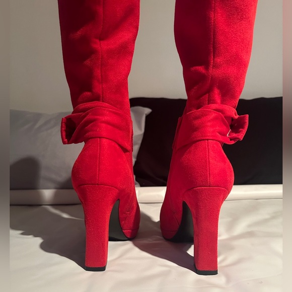🔥Red Suede Like Fashion Boot Sz 7.5 - Picture 4 of 7